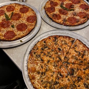 Colony Grill - Delicious, crispy pizza - Pizza Near Me - Stamford, Connecticut Colony Grill - Delicious, crispy pizza - Pizza Near Me - Stamford, Connecticut
