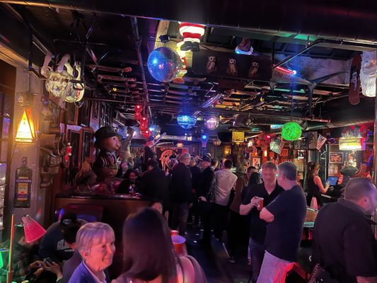 Uncle Ollie’s Penthouse by null