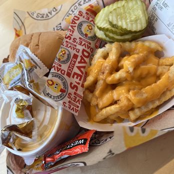 Dave's Hot Chicken - Chicken Shop Near Me - Woburn, Massachusetts Dave's Hot Chicken - Chicken Shop Near Me - Woburn, Massachusetts