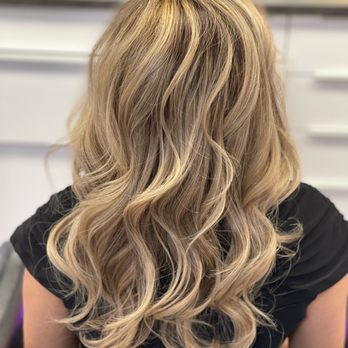 Ryan Wayne Salon - Hair Salons Near Me - Colleyville, Texas