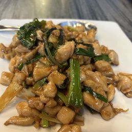 Thee Three-Cup Chicken (Boneless)