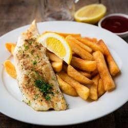 Mudgeeraba Seafoods - Grilled Hoki Fish N Chips also available Gluten free