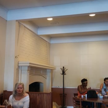 First Watch - Bright and airy dining room with hardwood floors - Breakfast & Brunch Near Me - Kansas City, Missouri