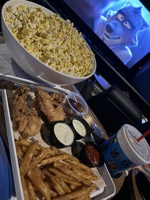 Harkins Lake Pleasant CINÉGRILL by null