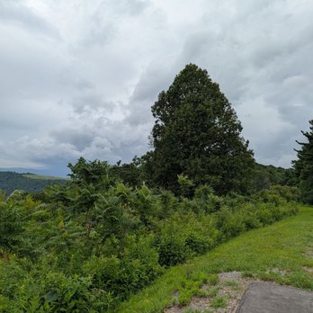 Blue Ridge Parkway - Hiking Near Me - Deep Gap, North Carolina Blue Ridge Parkway - Hiking Near Me - Deep Gap, North Carolina