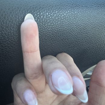 Flora Blanc Nail & Lash Studio - Nail Salons Near Me - Encinitas, California