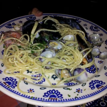 Bettolina - Linguine allo scoglio ( mezza porzione) - Italian Near Me - Florence, FI Bettolina - Linguine allo scoglio ( mezza porzione) - Italian Near Me - Florence, FI