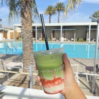 Everyday Eatery - Iced Strawberry Matcha Latte - Cafes Near Me - Irvine, California Everyday Eatery - Iced Strawberry Matcha Latte - Cafes Near Me - Irvine, California