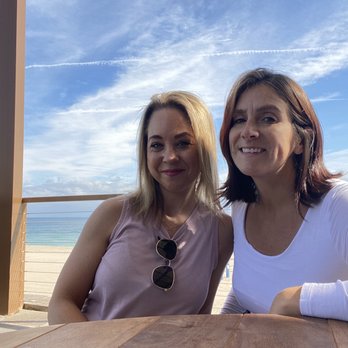 Beach House - Besties ‍ - Bars Near Me - Pompano Beach, Florida