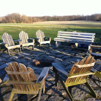 Murphin Ridge Inn - Nightly campfires... - Bed & Breakfast Near Me - West Union, Ohio