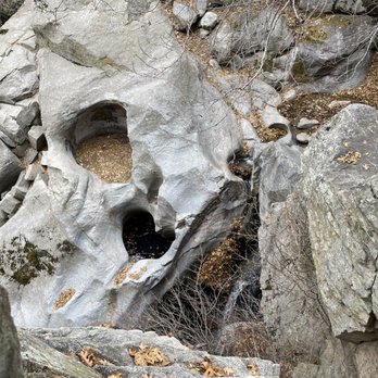Heart Rock - Hiking Near Me - Crestline, California