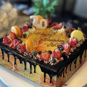 Nutriente Pastry Studio - Chocolate Fudge cake! Delicious - Patisserie/Cake Shop Near Me - Las Vegas, Nevada