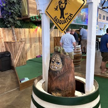 Big Mini Putt Club - a big bear in a barrel - Mini Golf Near Me - Chicago, Illinois
