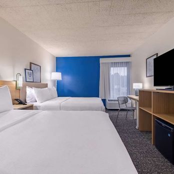 Spark by Hilton Clarks Summit - Guest room - Hotels Near Me - Clarks Summit, Pennsylvania Spark by Hilton Clarks Summit - Guest room - Hotels Near Me - Clarks Summit, Pennsylvania