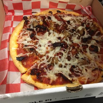 Bozzelli's Italian Deli-Vermont Ave - Tasty Bizarro pie - Pizza Near Me - Washington, DC, District of Columbia
