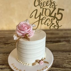 PKs Custom Cakes