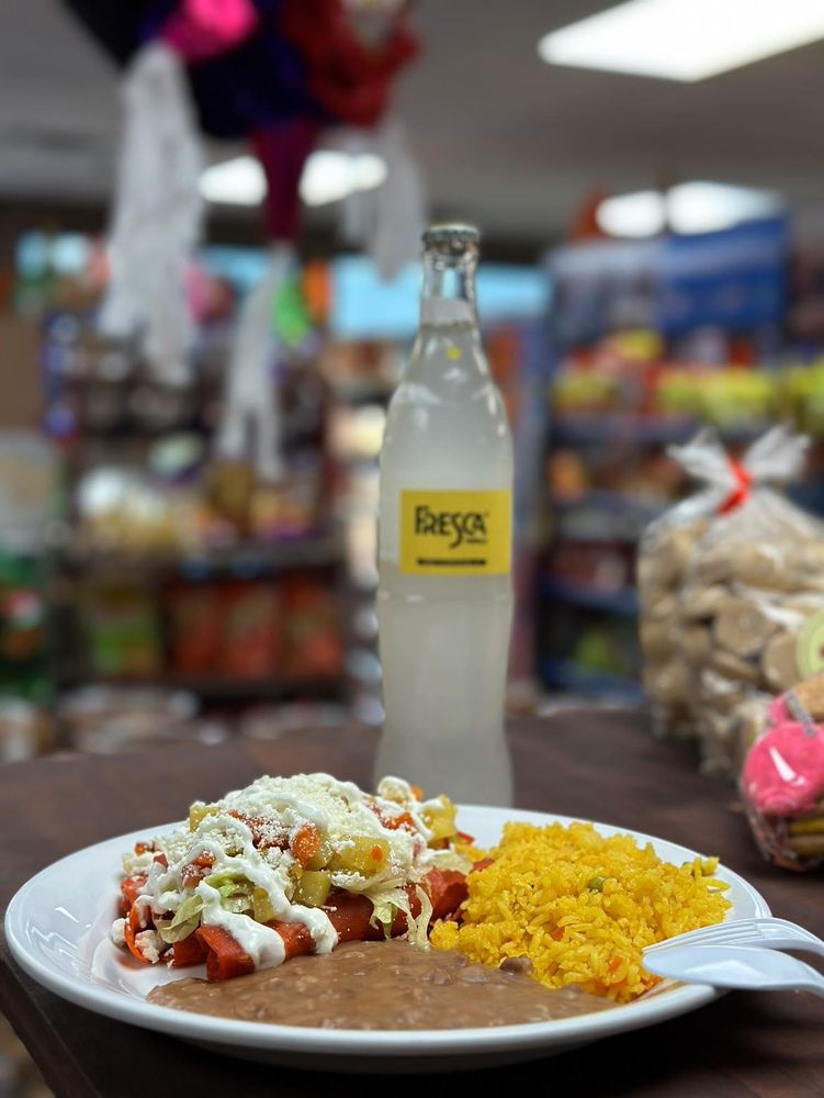 TEXAS LONESTAR MARKET AND RV RESORT Updated August 2024 13 Photos