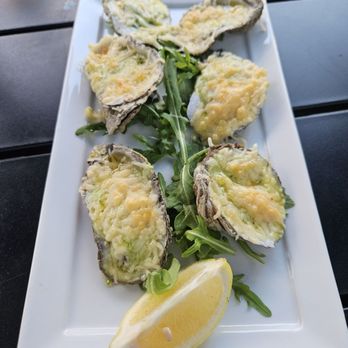 Pearlz - Seafood Near Me - Charleston, South Carolina Pearlz - Seafood Near Me - Charleston, South Carolina