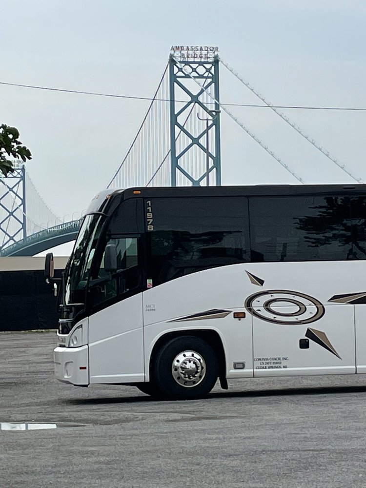 COMPASS COACH Updated August 2024 13550 White Creek Ave NE, Cedar