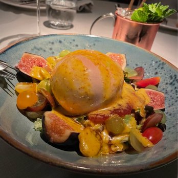 Ten con Ten - Fig salad - Modern European Near Me - Madrid, M Ten con Ten - Fig salad - Modern European Near Me - Madrid, M