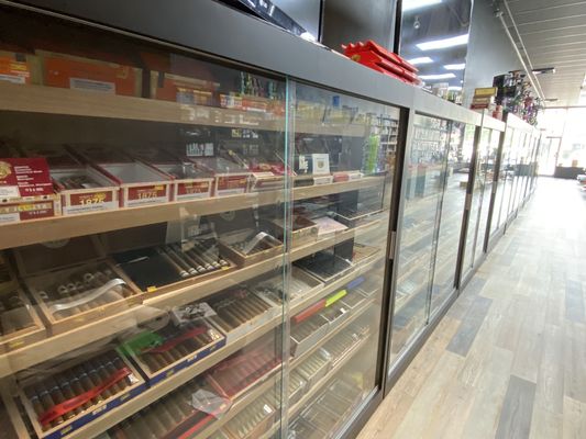 vape shop evesham Ace Smoke Shop, 65 E Rte 70, Evesham, NJ 08053, US