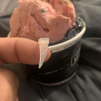 Afters Ice Cream - I wish they had a number to give them a heads up in regards to the busted plastic I found in my ice cream - Ice Cream & Frozen Yogurt Near Me - Orange, California