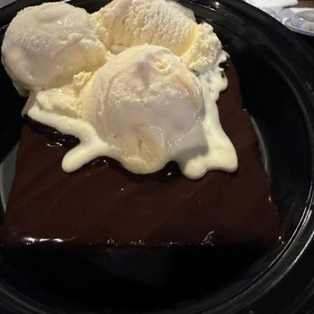 The Park - Brownie with ice cream!! - Mini Golf Near Me - Richmond, Virginia