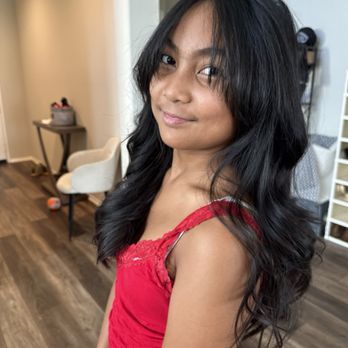 Lisa DeLeon - Hush cut with loose curls - Hair Stylists Near Me - Menifee, California Lisa DeLeon - Hush cut with loose curls - Hair Stylists Near Me - Menifee, California