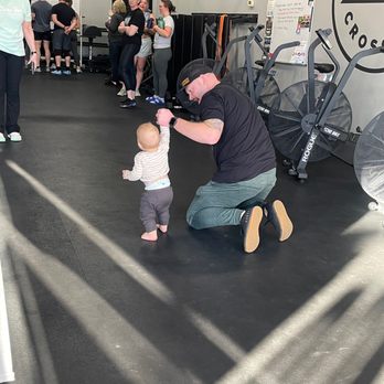 Sharp Top Crossfit - Gyms Near Me - Bedford, Virginia Sharp Top Crossfit - Gyms Near Me - Bedford, Virginia