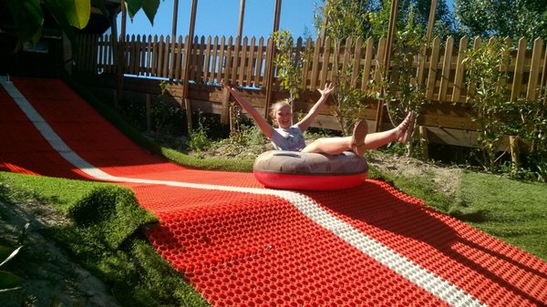 Le Parc Des Labyrinthes Geants Amusement Parks Lieu Dit Grand Pont La Roque D Antheron Bouches Du Rhone France Phone Number