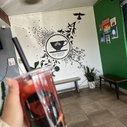 Rainbow T-House - Seating & Drink