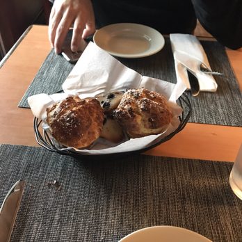 Hamrock's Restaurant - Complimentary basket of mini blueberry muffins and cinnamon popovers. - New American Near Me - Fairfax, Virginia