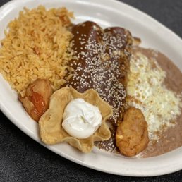 Mole Enchiladas