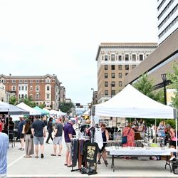 Art on Vine - Art on Vine at Court Street Plaza