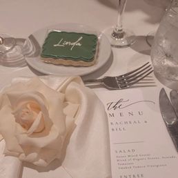 Had cookies as my name cards at my wedding