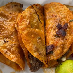 Taqueria Marissa - Quesabirria tacos.