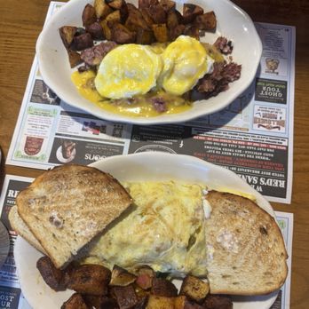 Red's Sandwich Shop - Omlette and Bama Benny - Sandwiches Near Me - Salem, Massachusetts Red's Sandwich Shop - Omlette and Bama Benny - Sandwiches Near Me - Salem, Massachusetts