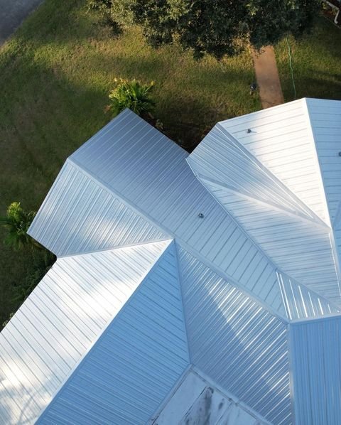 Slide of Level Best Roofing