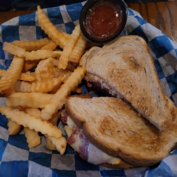 The Black Rose - Reuben Sandwich - American Near Me - Boston, Massachusetts The Black Rose - Reuben Sandwich - American Near Me - Boston, Massachusetts