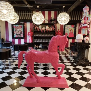 Pinkitzel - Cool interior! - Cupcakes Near Me - Oklahoma City, Oklahoma Pinkitzel - Cool interior! - Cupcakes Near Me - Oklahoma City, Oklahoma