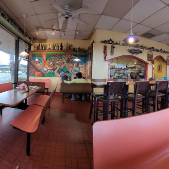 Taqueria Azteca - Quaint interior with decent I formal seating.  A quiet early weeknight evening hour. - Mexican Near Me - Dublin, California