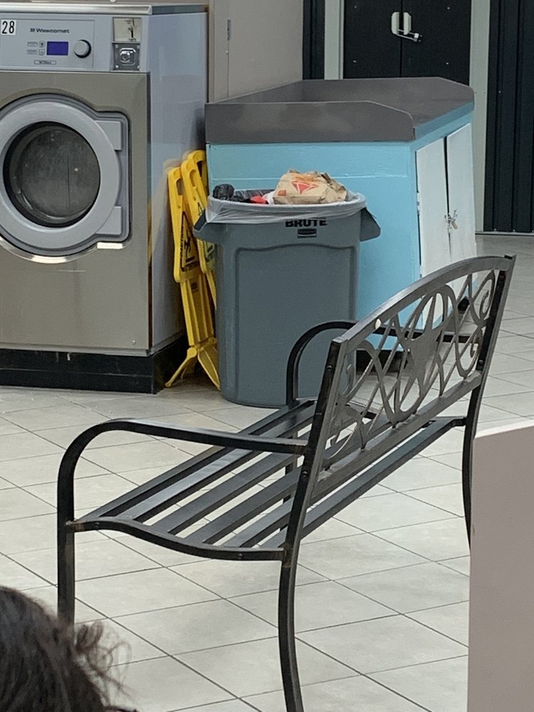 SPEEDY WASH LAUNDRY, WASH & FOLD Updated August 2024 1131 Patricia