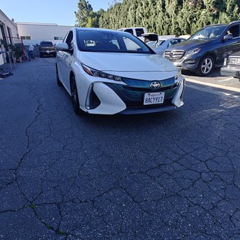 LA Dash Cams - 2017 Toyota Prius Vantrue E2 dash camera installation - Auto Security Near Me - Los Angeles, California