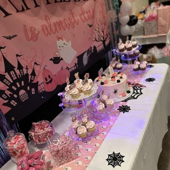 Meechycakes - Baby shower cake table. Michelle also does small sweet treats like cupcakes! - Desserts Near Me - Whittier, California