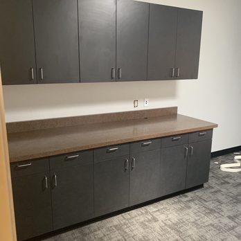 Mane Floor Covering - an empty room with cabinets - Flooring Near Me Mane Floor Covering - an empty room with cabinets - Flooring Near Me