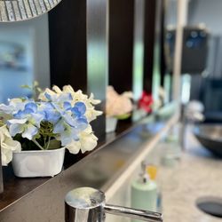Grand Nails and Spa