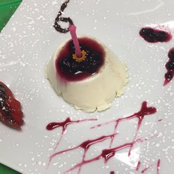Papaleo - Panna cotta (natürlich selbstgemacht) für eine kleine junge Dame... zu ihrem 6. Geburtstag ;)