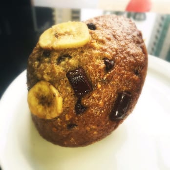 Waves Coffee House - Banana chocolate chip muffin - very bland - Coffee & Tea Near Me - Burnaby, British Columbia