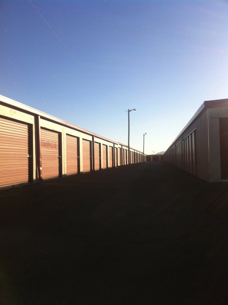 STARLIGHT SELF STORAGE Updated September 2024 9949 Dyer St, El Paso
