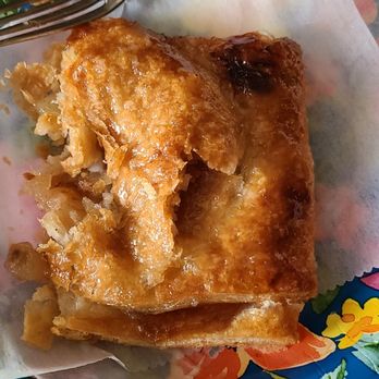 Carlo's Bakery - Apple pocket - Bakeries Near Me - Las Vegas, Nevada